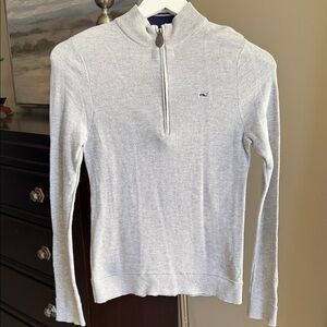Vineyard Vines Gray Sweater Boys Medium (12-14)